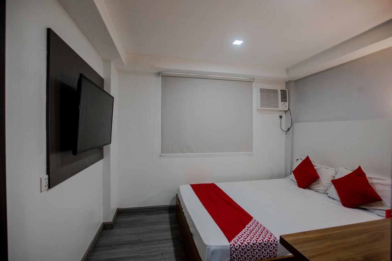 Oyo 666 Mc Hotel Fairview Quezon City Εξωτερικό φωτογραφία