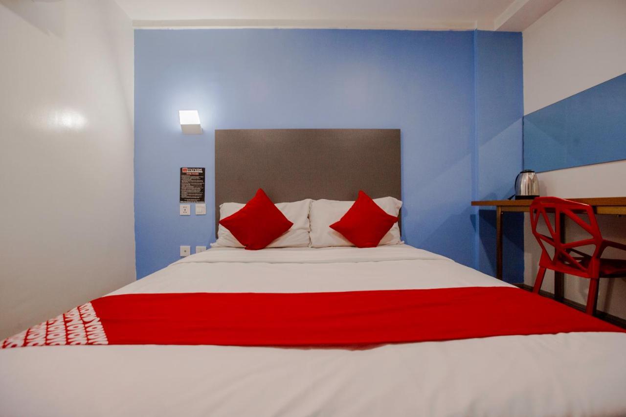 Oyo 666 Mc Hotel Fairview Quezon City Εξωτερικό φωτογραφία